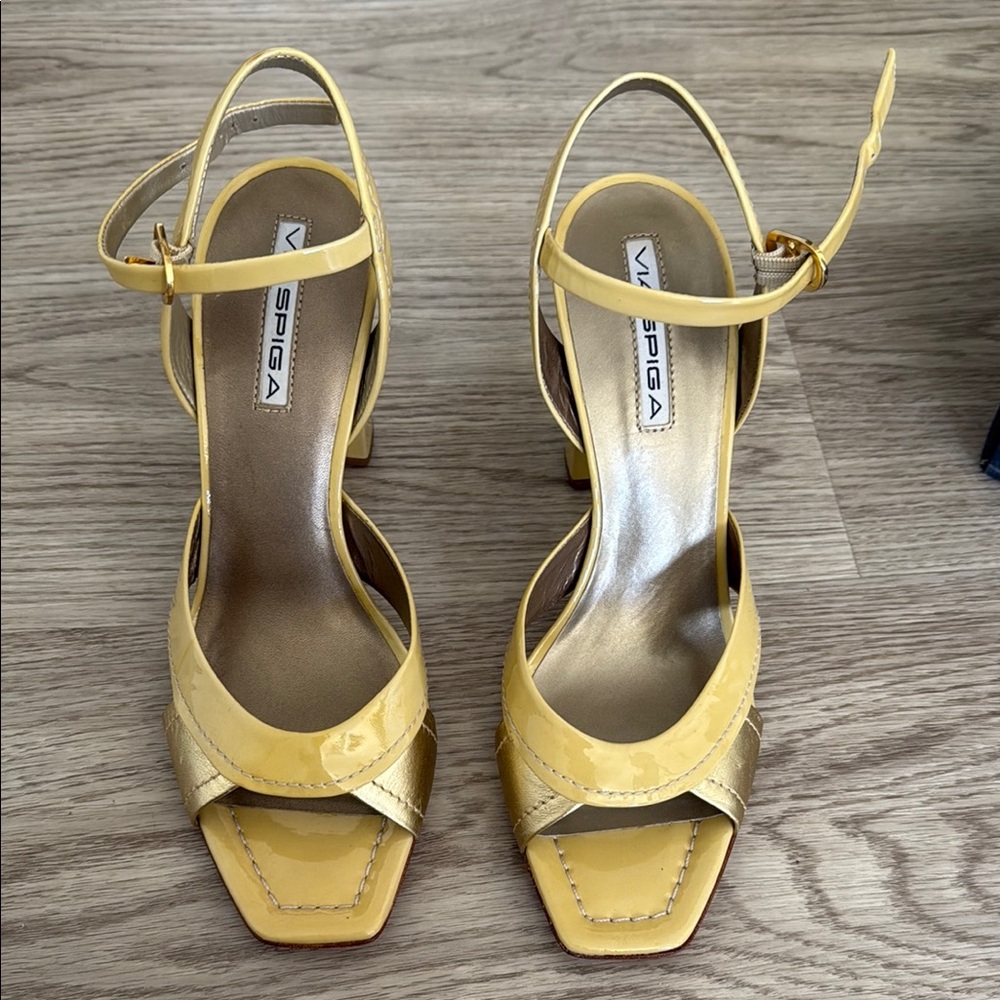 Via Spiga Women's Brass Ivory Gold Heels Size 8.5 - New In Box